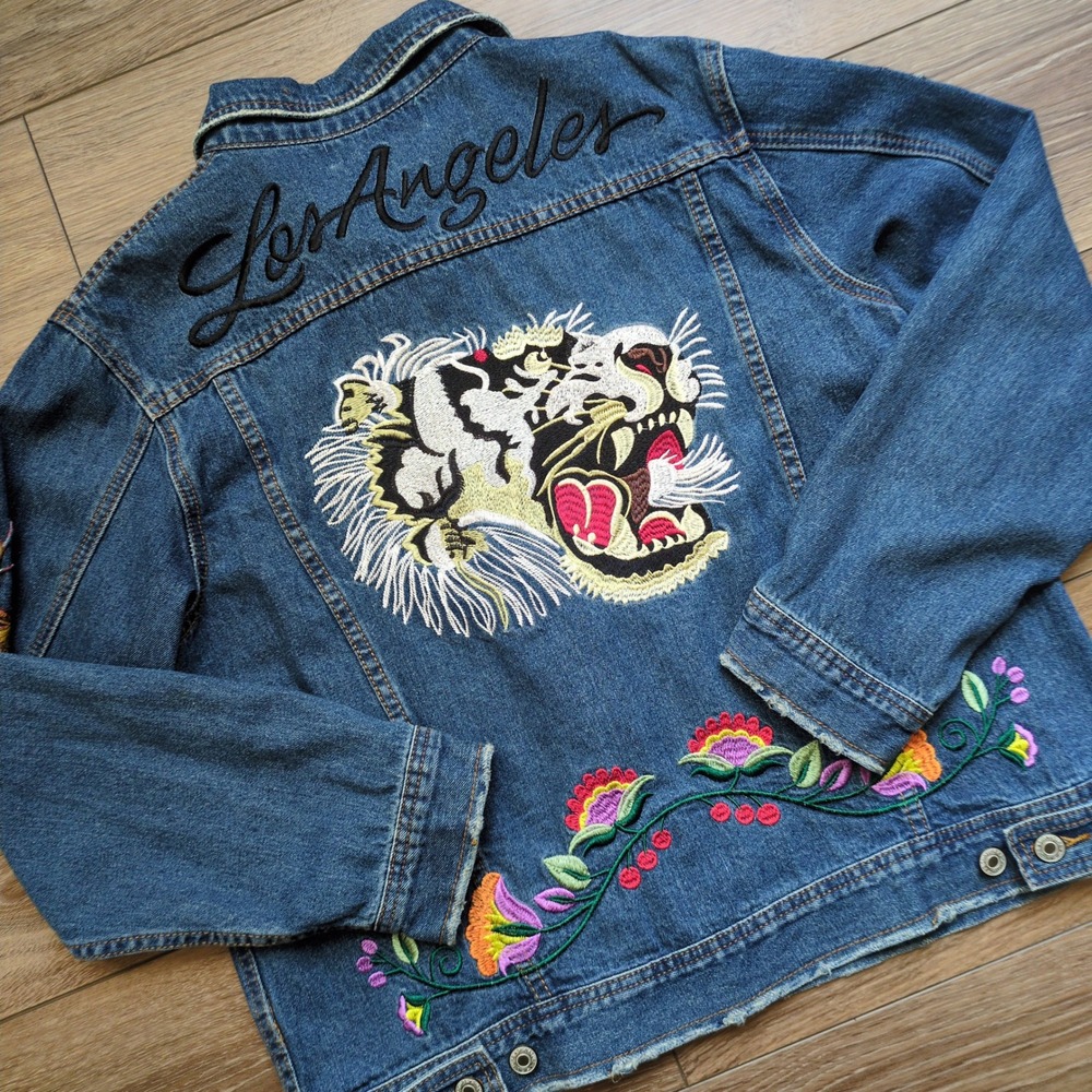 Signature Eight Denim Jean Jacket Blue Embroidered Tiger‎ Los Angeles Bird M